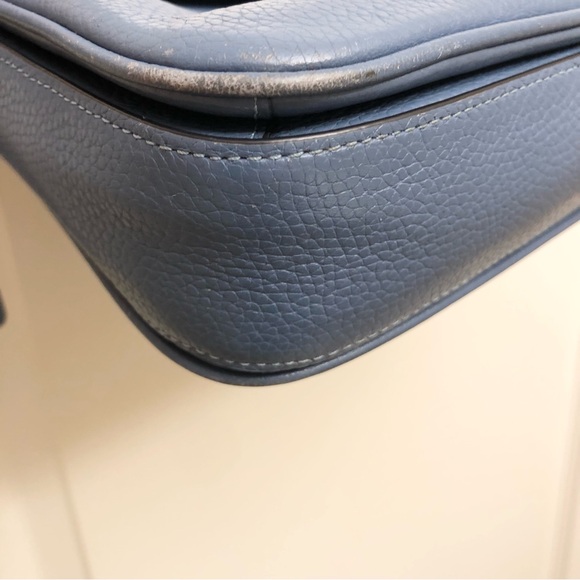 Coach Cassie 19 Crossbody - Picture 10 of 16